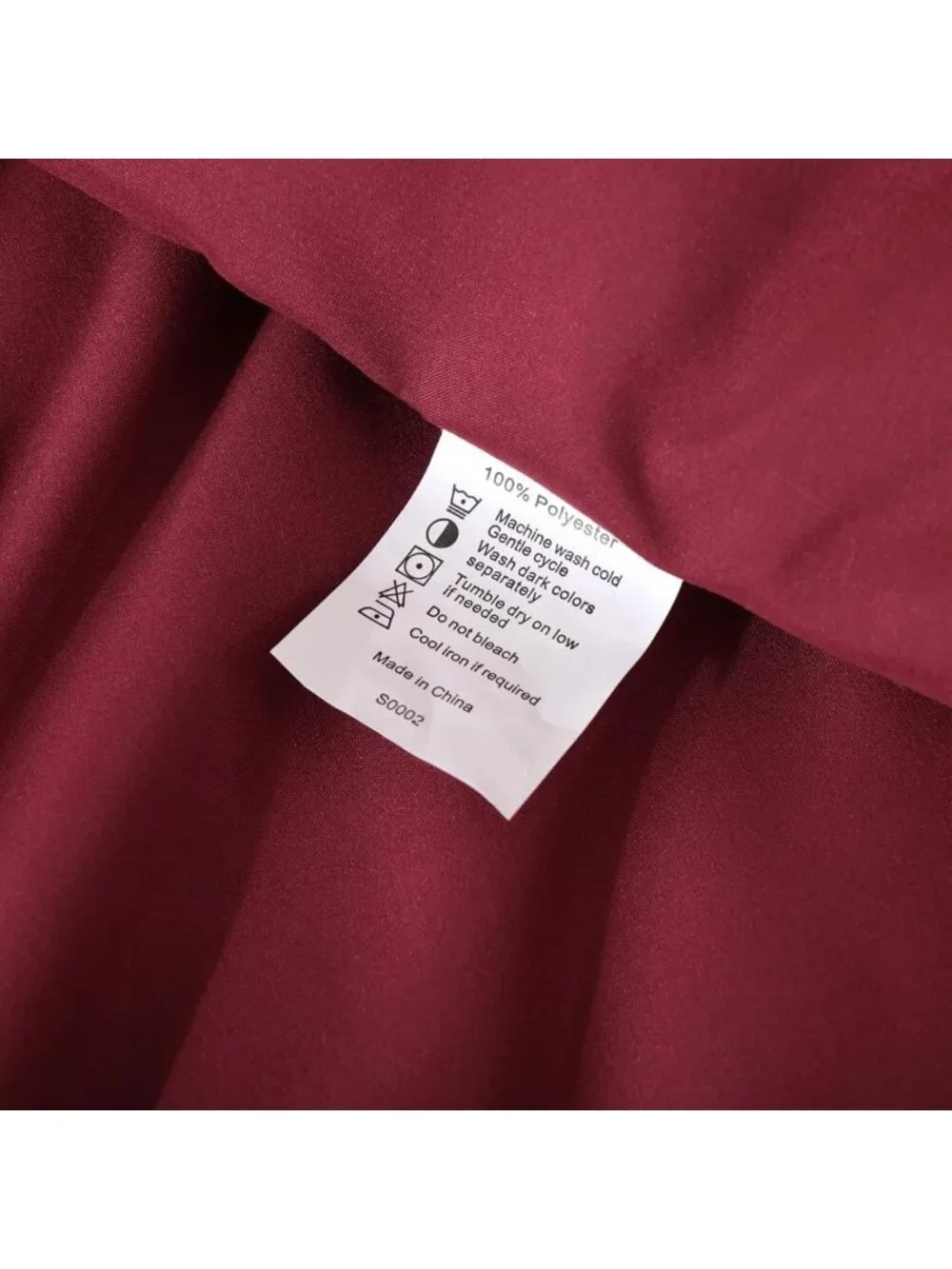Luxurious Dark Red Alaskan King Comforter Set, Soft Bedding Quilt 136x120